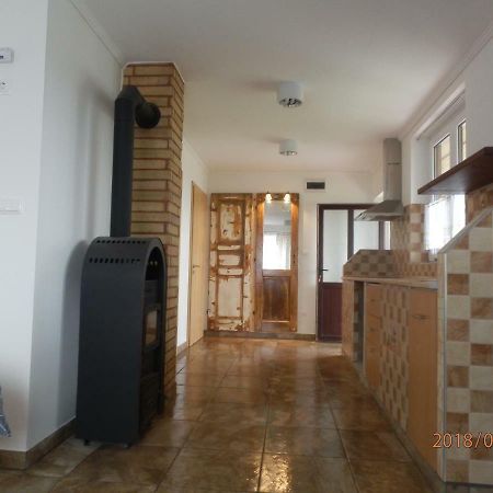 Flora Vendeghaz Tass Hotel Ngoại thất bức ảnh